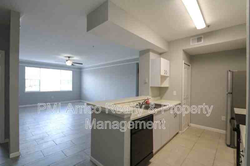 17101 Carrington Park Dr #405 - Photo 5 of 35