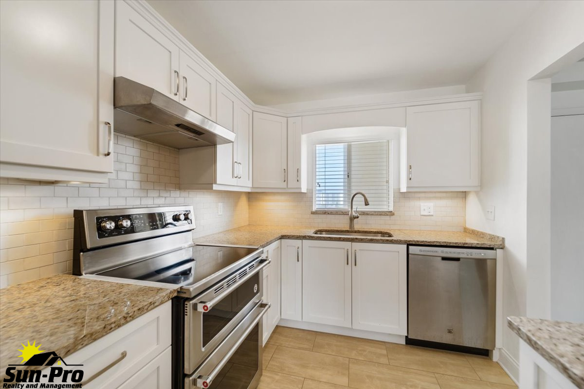 3606 South Peninsula Drive - Photo 3 of 20