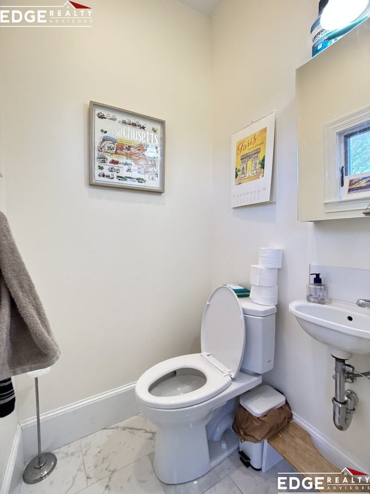 12 Hopedale St - Photo 6 of 18