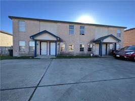 featured image of 1402 Dugger Cir #B