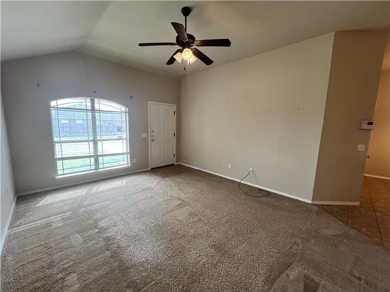 4205 Cambridge Dr #B - Photo 4 of 27