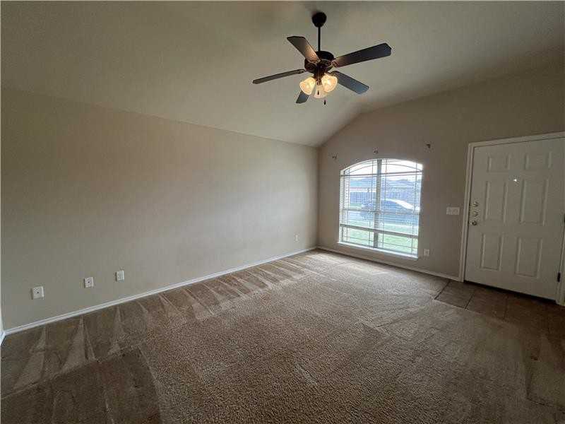 4205 Cambridge Dr #B - Photo 5 of 27