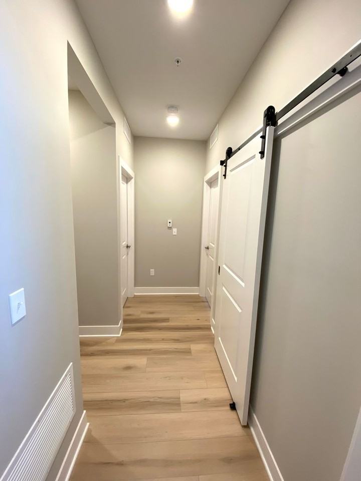 The Flats at Westbury - Photo 5 of 8