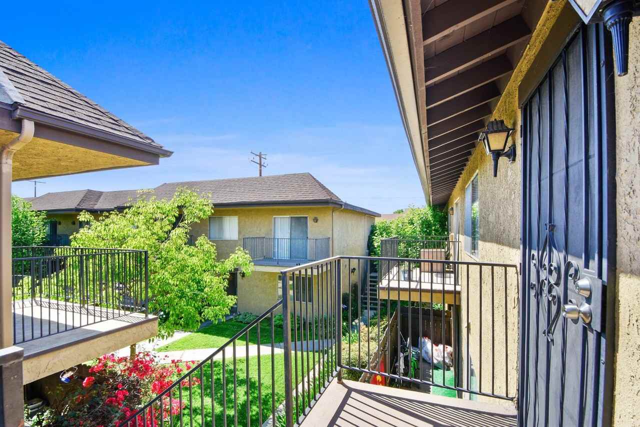 APT NICHOLSON GARDEN - Photo 4 of 19