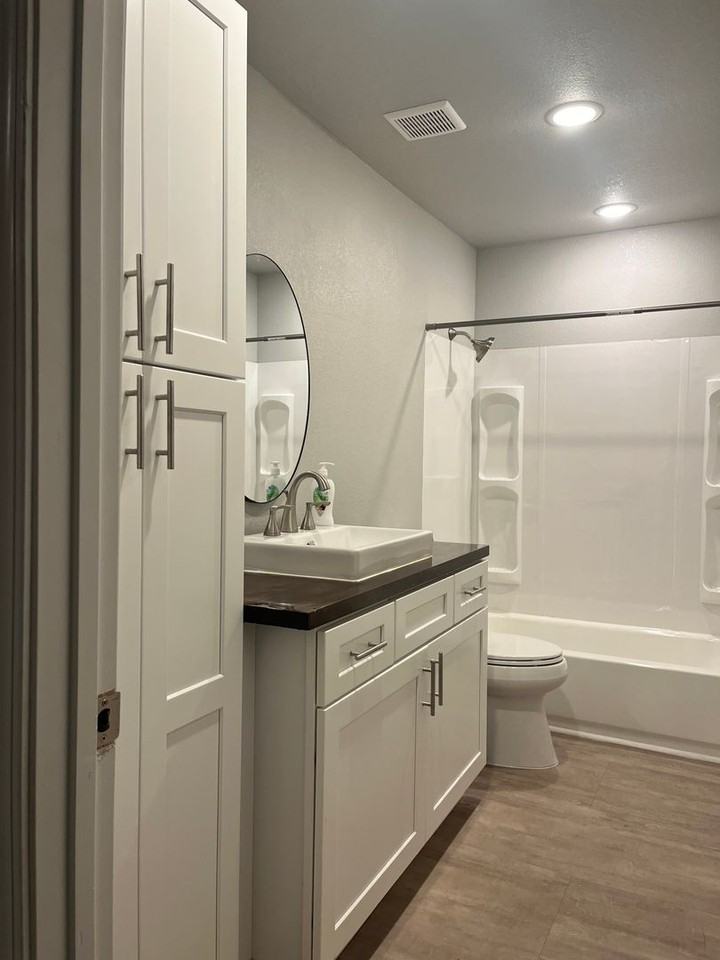 Arlington Court Complex - Photo 3 of 15