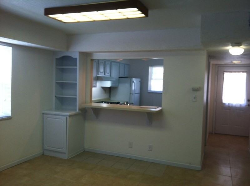 208 21st Avenue Pl - Photo 2 of 11