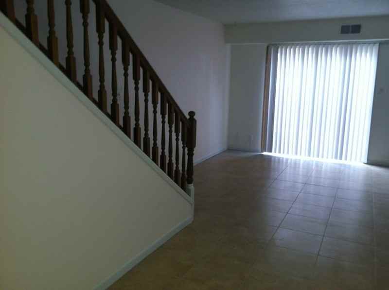 208 21st Avenue Pl - Photo 3 of 11