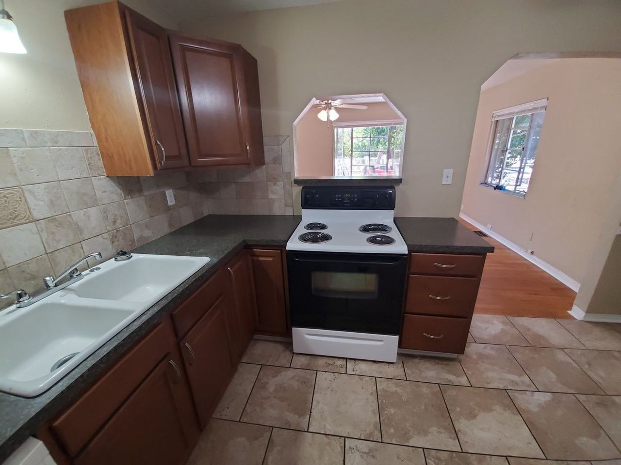 6311 4th Ave S - Photo 6 of 50