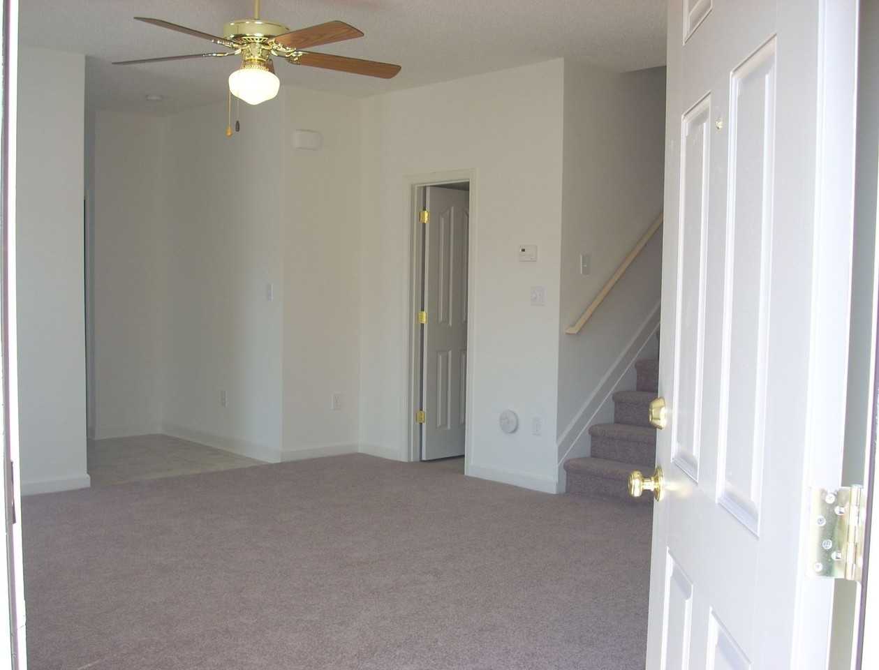 185 Clusters Cir - Photo 2 of 13