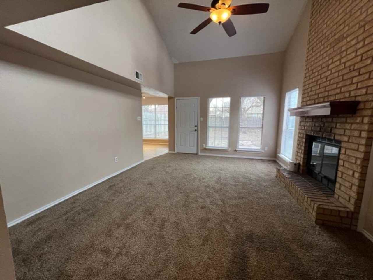 1417 Yeomans Rd - Photo 3 of 17