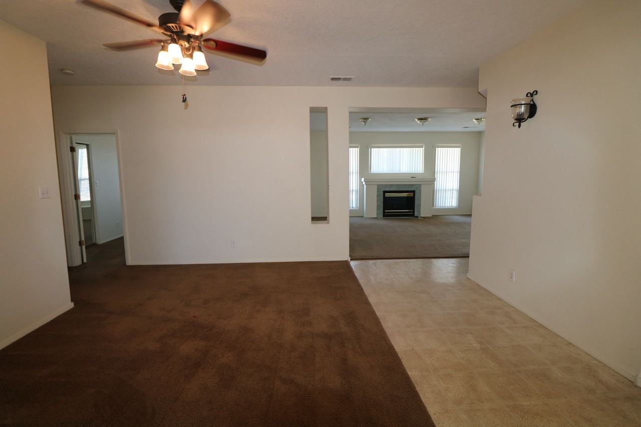 6933 Glen Hills Dr Ne - Photo 3 of 26