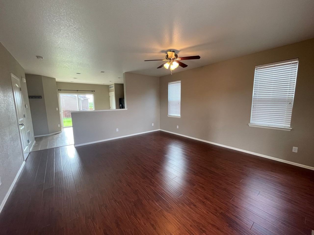 1003 Trading Post Rd - Photo 4 of 25