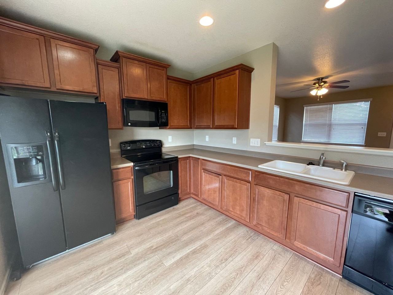 1003 Trading Post Rd - Photo 7 of 25