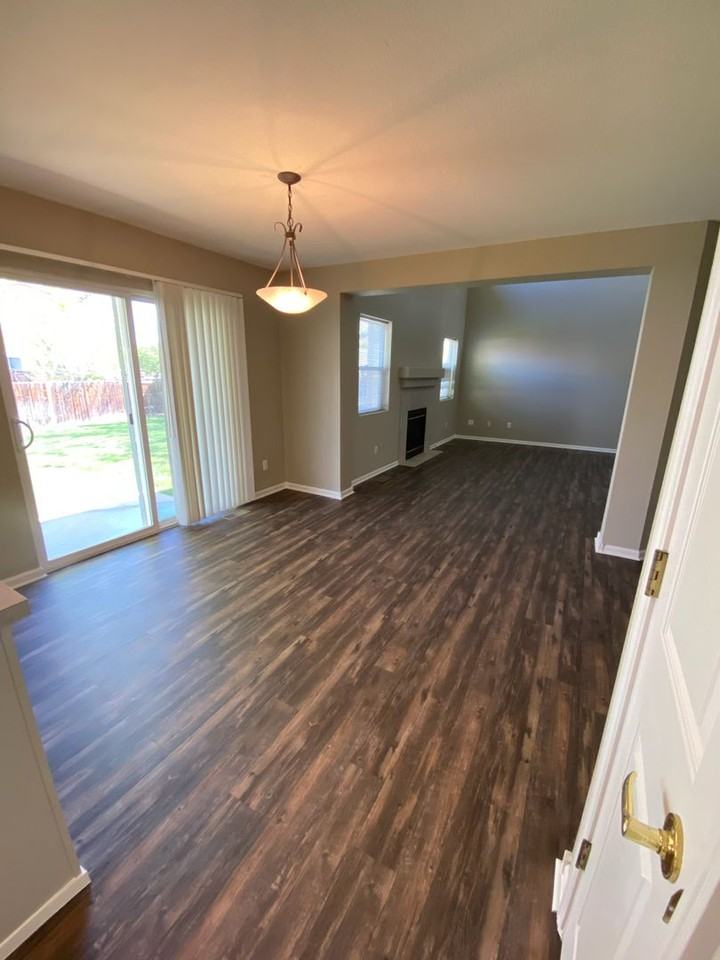 2662 Paddington Rd - Photo 6 of 19