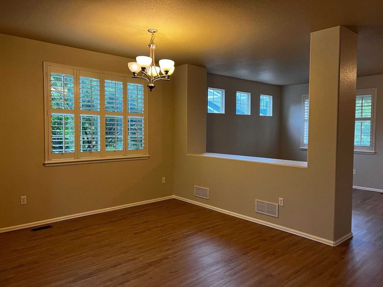 3032 Hackney Ln - Photo 4 of 17