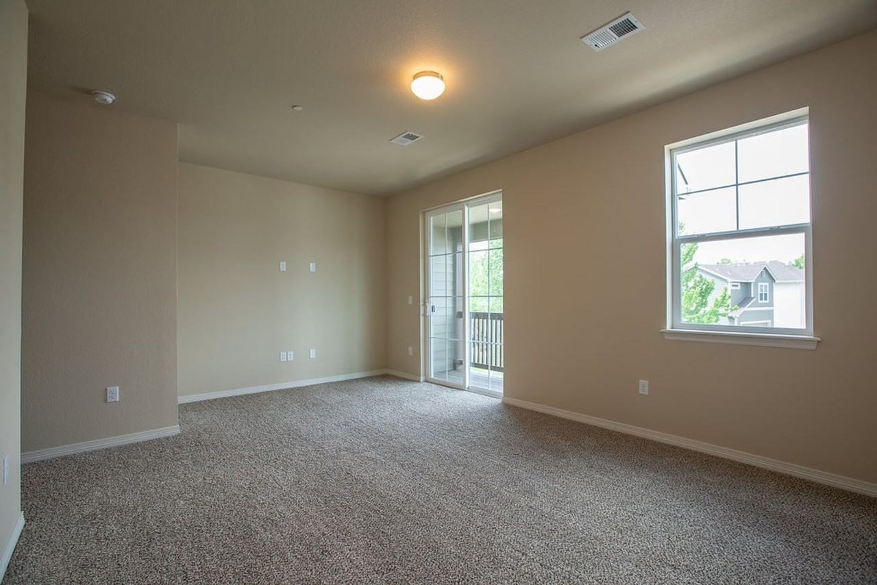 3038 County Fair Ln - Photo 2 of 37