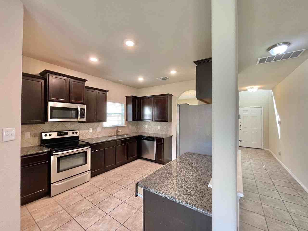 3311 Lorne Dr - Photo 7 of 31