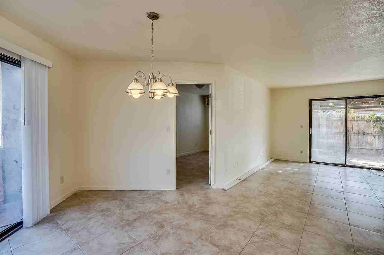 422 E Navajo Rd - Photo 3 of 30