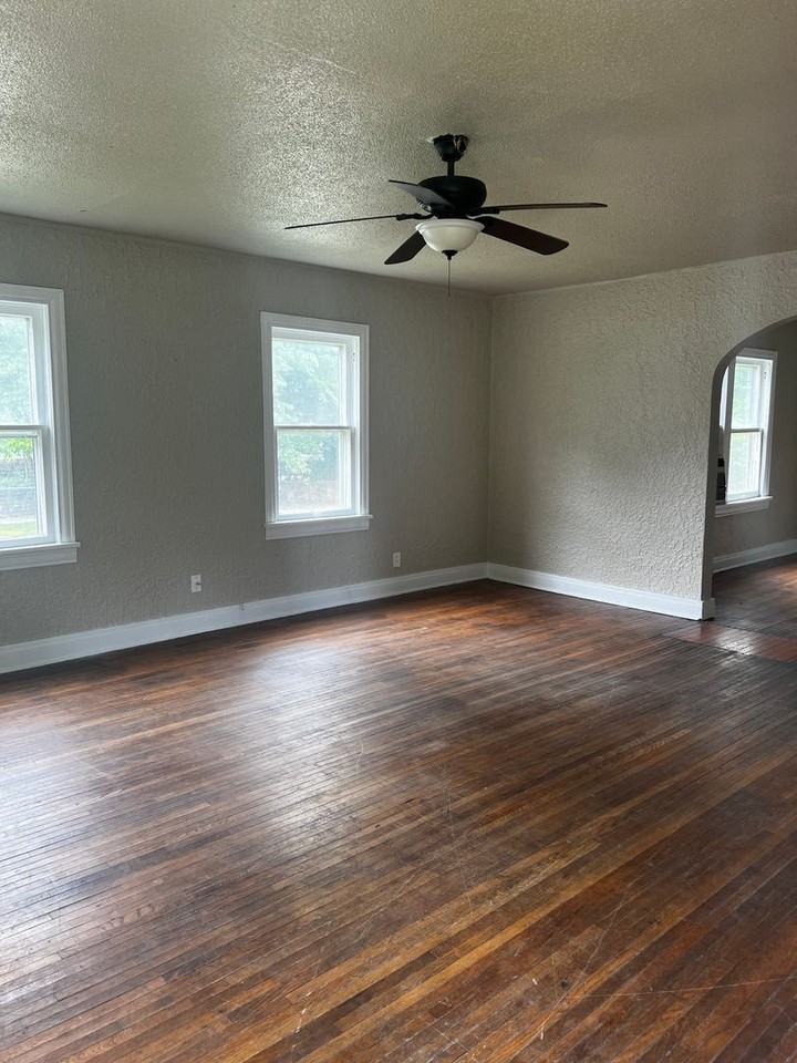 2901 Tilles Avenue - Photo 2 of 15