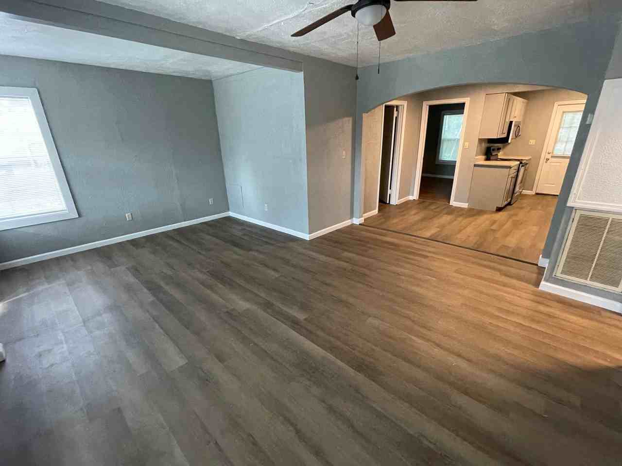 1505 Proctor St - Photo 3 of 13