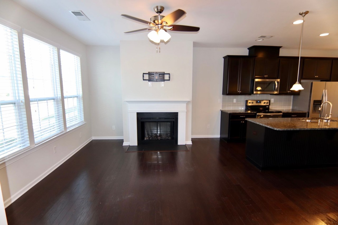 6634 Berewick Commons Pkwy - Photo 3 of 14