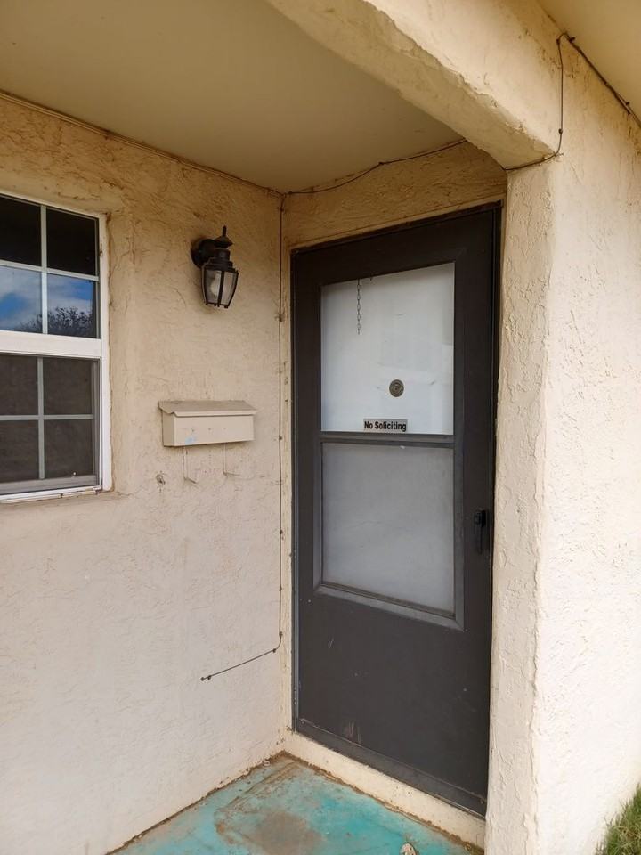 3008 N Main St - Photo 2 of 27