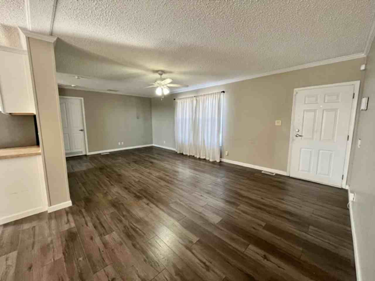 200 Busch Dr - Photo 2 of 14
