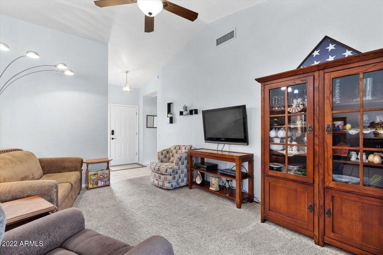 1830 E Westchester Dr - Photo 3 of 18