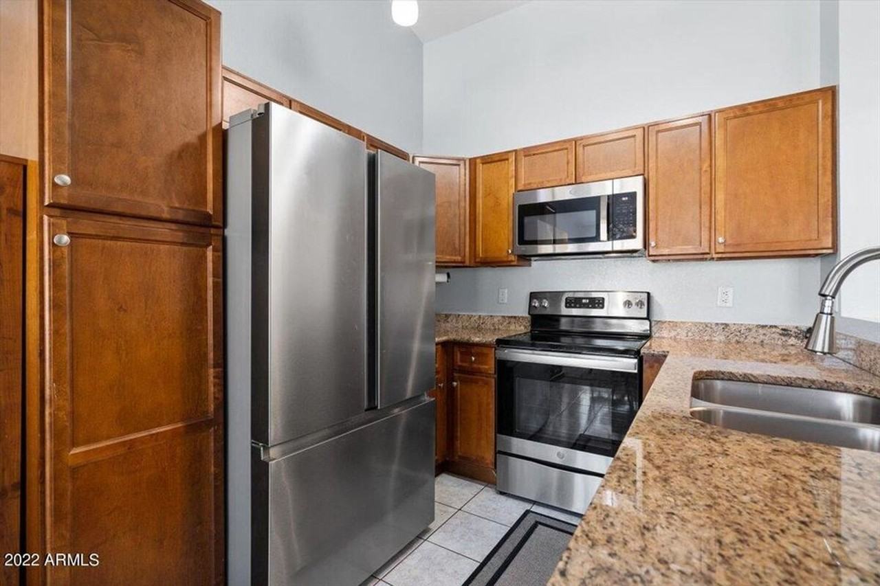 1830 E Westchester Dr - Photo 6 of 18