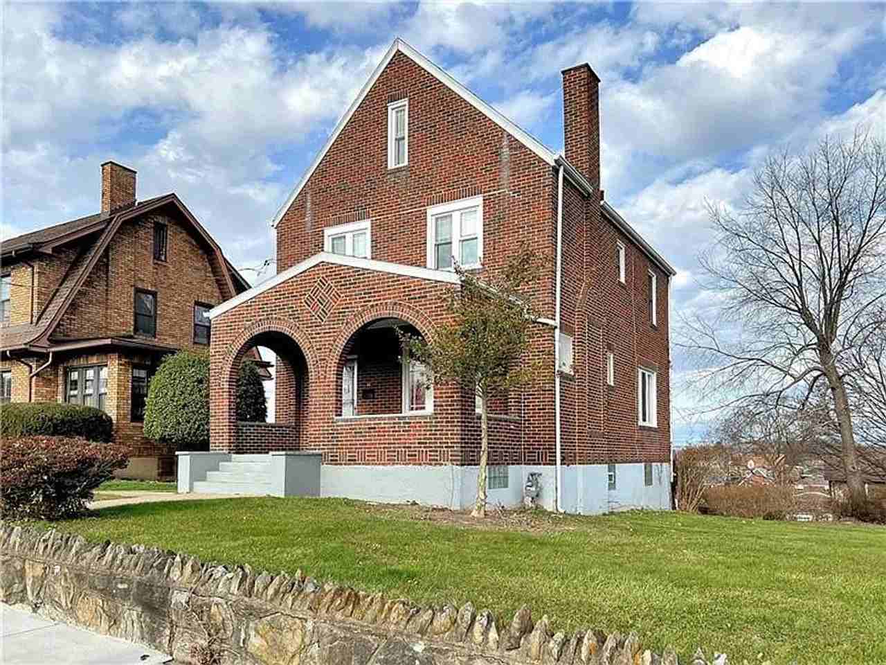 413 Rose Ave - Photo 2 of 18