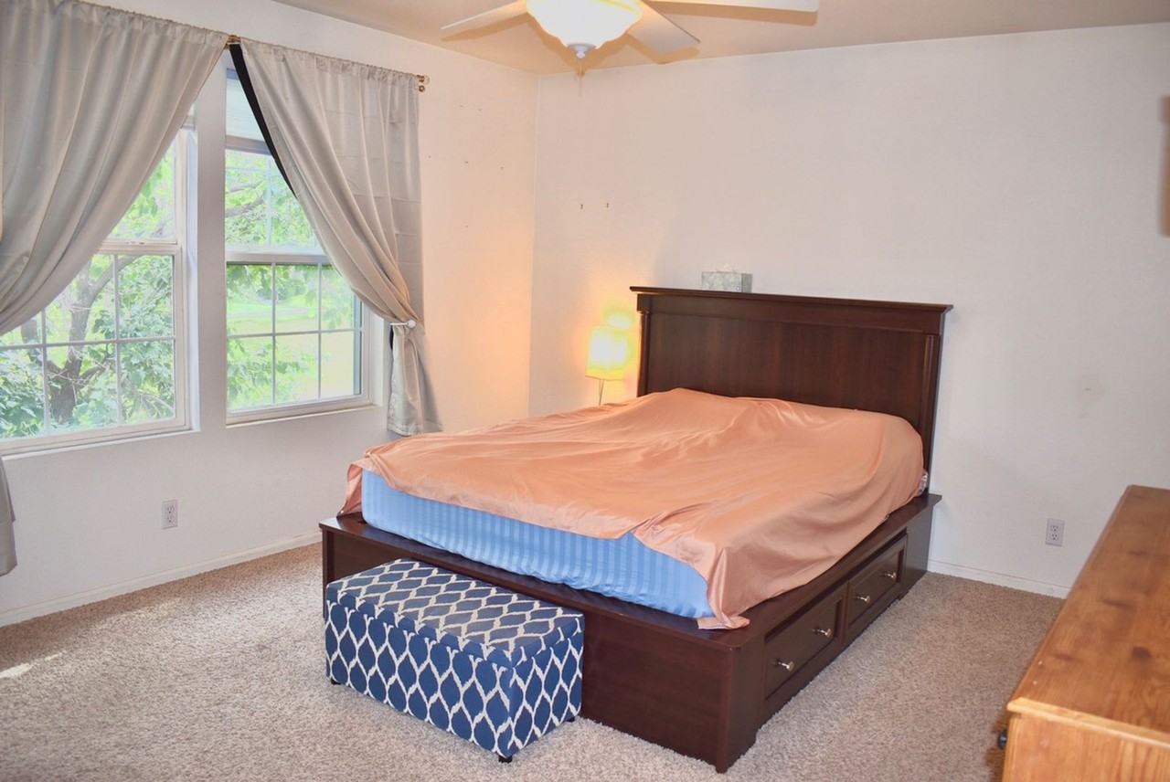 10700 Kimblewyck Cir - Photo 4 of 18