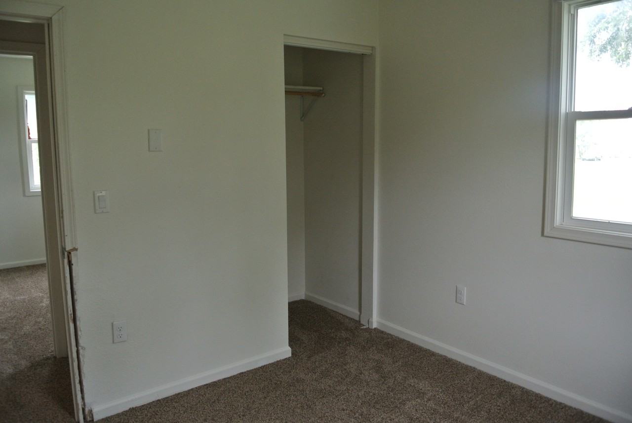 1711 2nd Ave Nw - Photo 5 of 9
