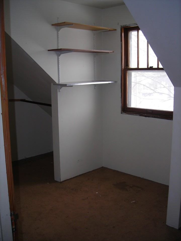 905 5th St - Photo 6 of 15