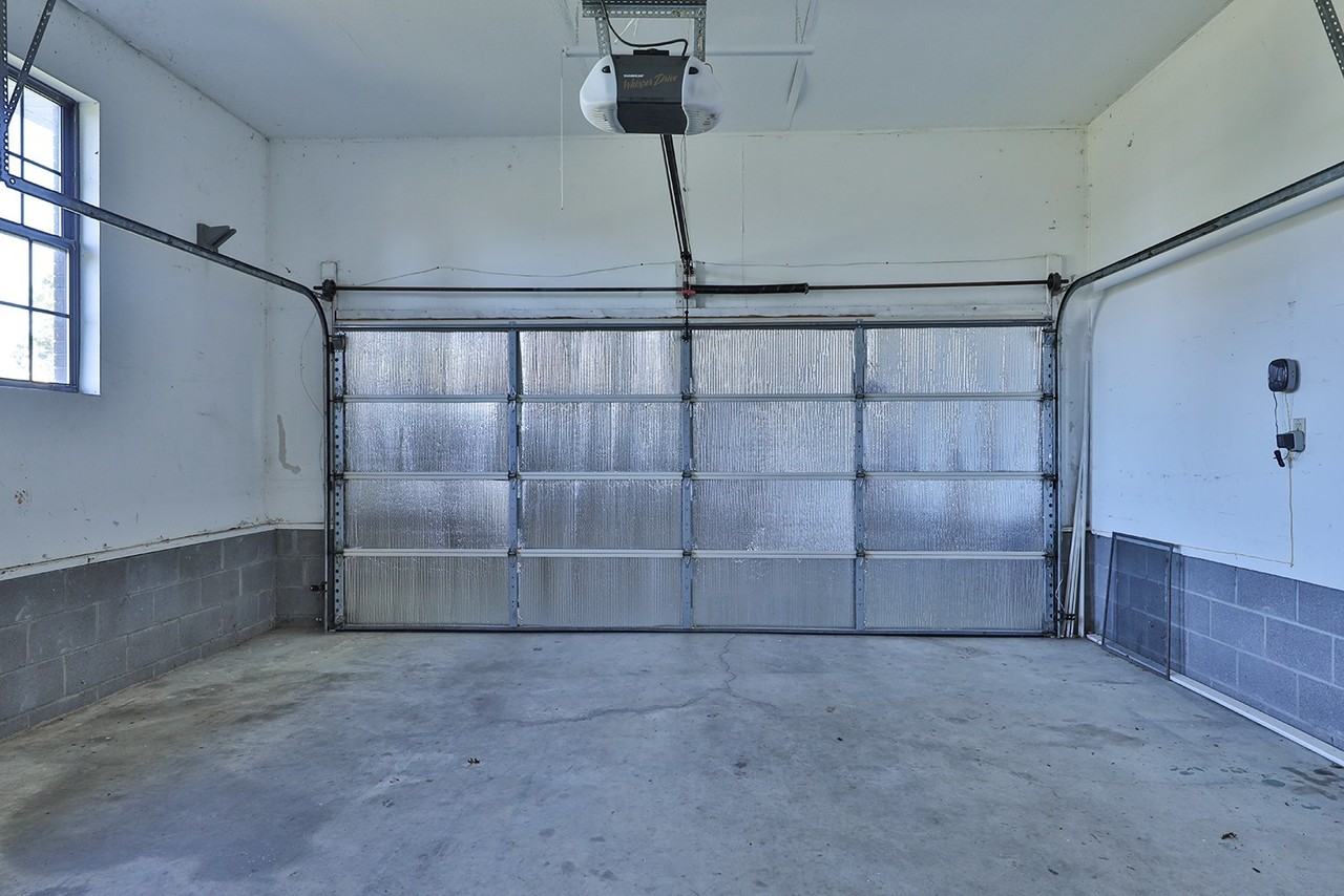 1297 Mount Pelia Rd - Photo 2 of 4