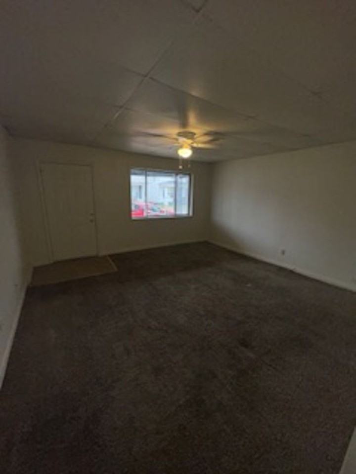 2513 W Illinois St - Photo 2 of 12