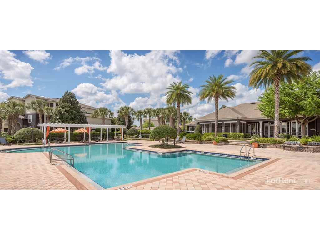 Colonial Village at Twin Lakes Apartments Myrtlewood Dr, Sanford, FL