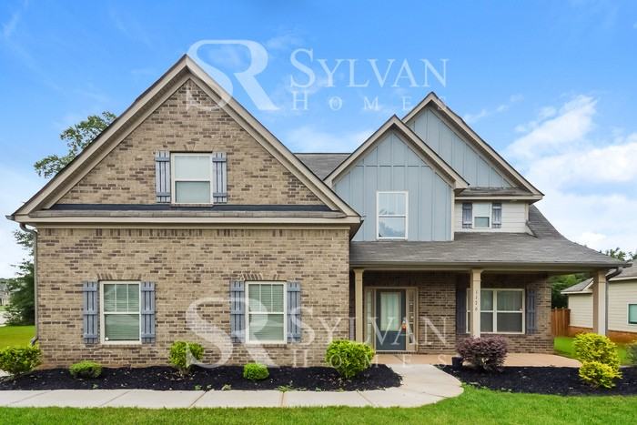 1176 Hartwell Rd - Photo 2 of 16