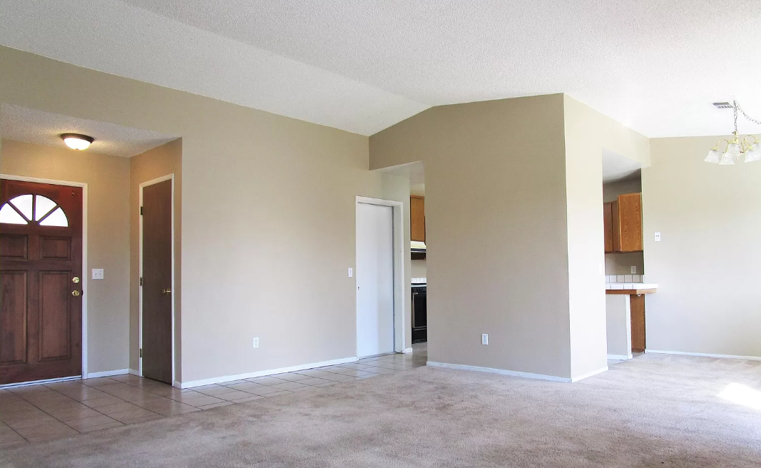 325 Cantebury Dr #1 - Photo 2 of 11