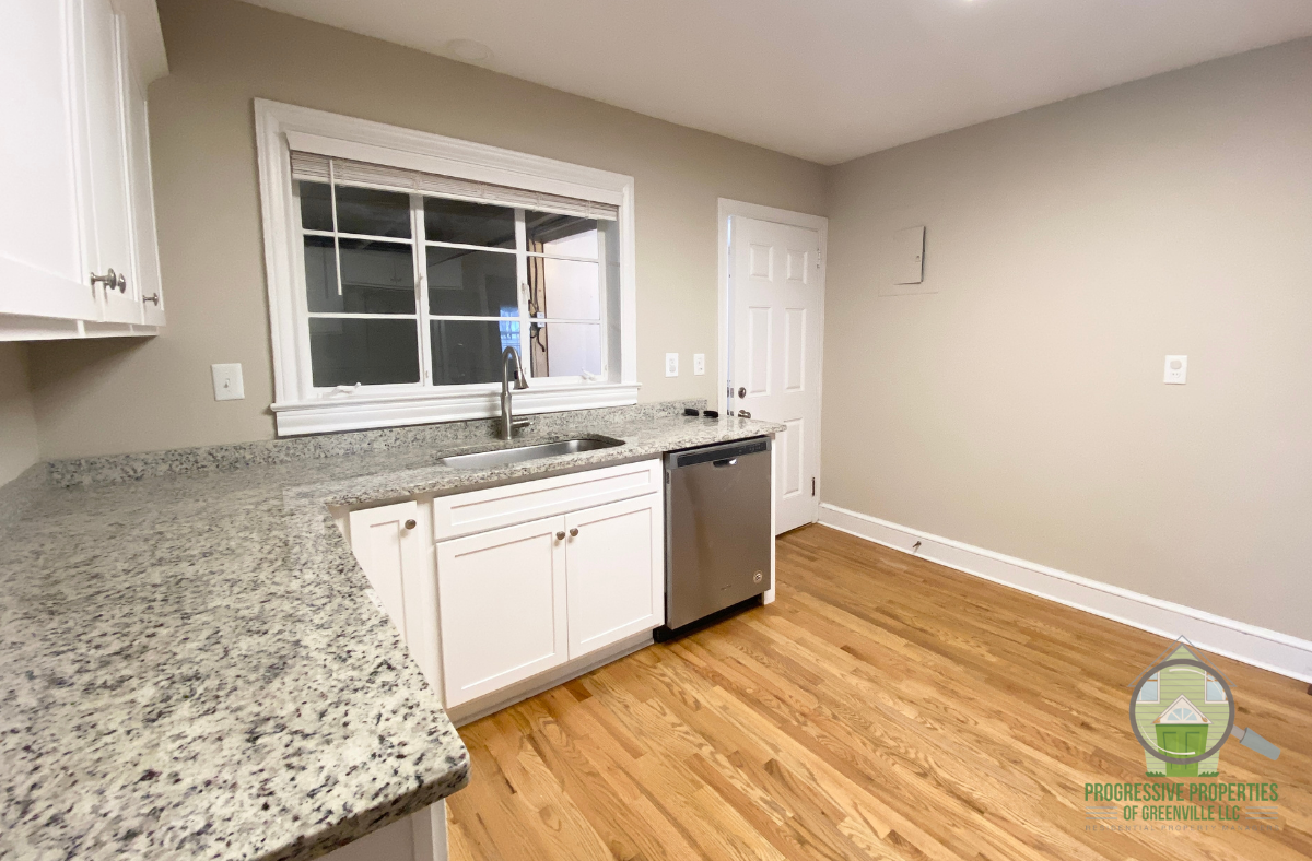 10 Auburn St #1 - Photo 4 of 12