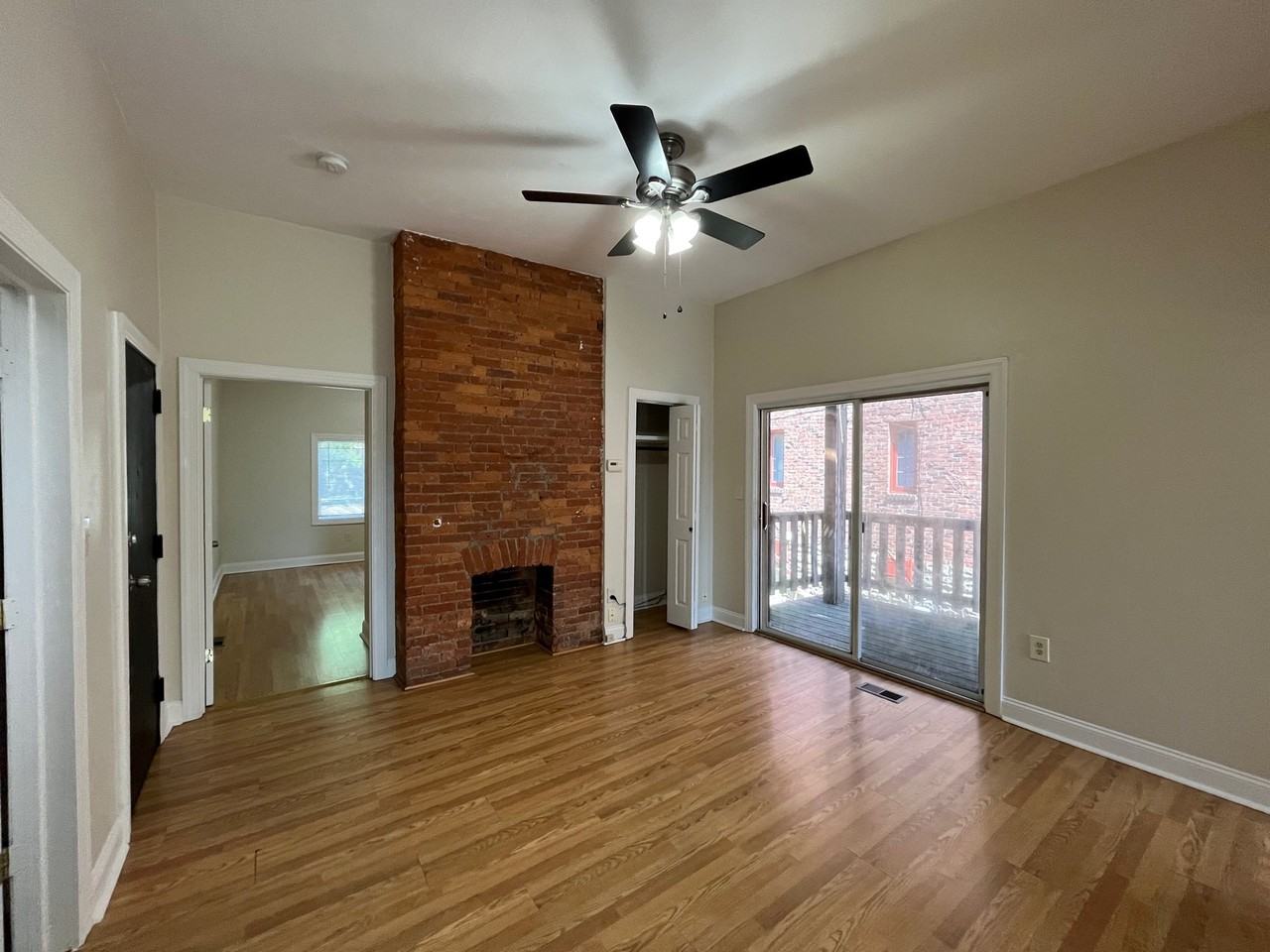 521 S Braddock Ave #1 - Photo 2 of 25