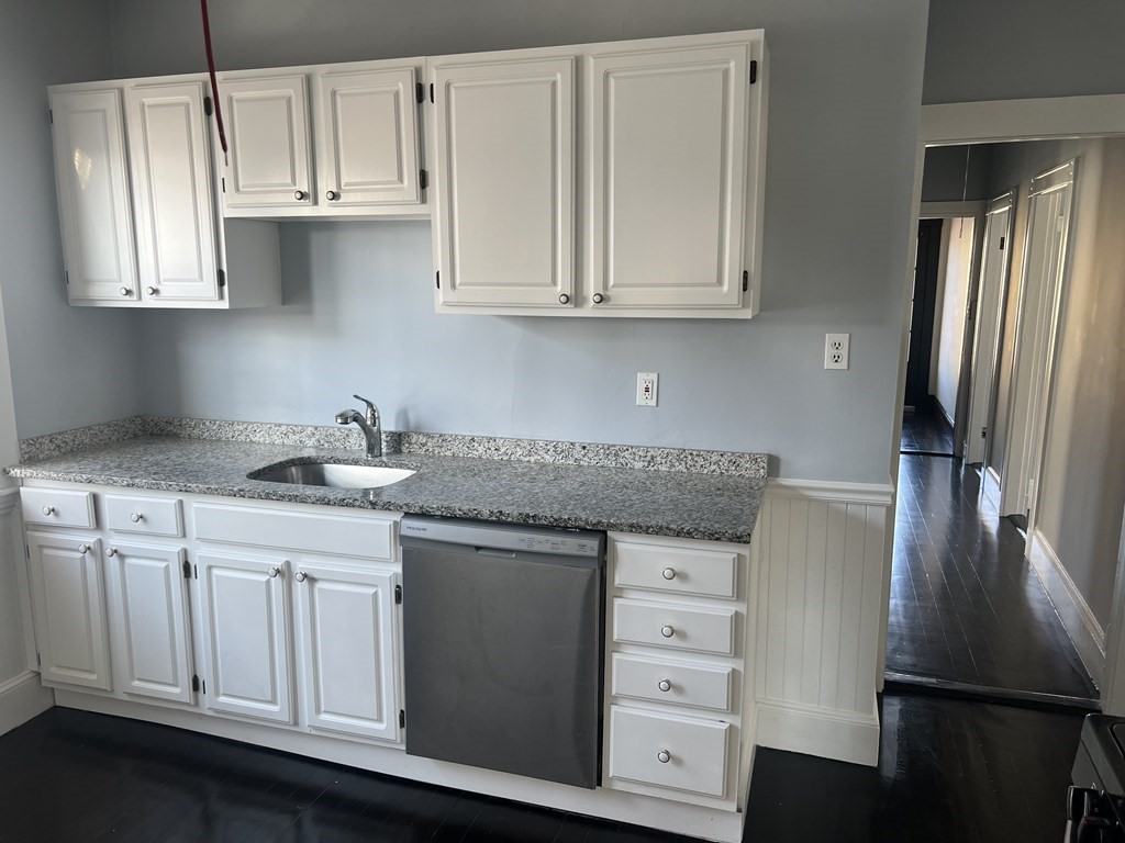 7 Saint Marks Rd #1 - Photo 2 of 16