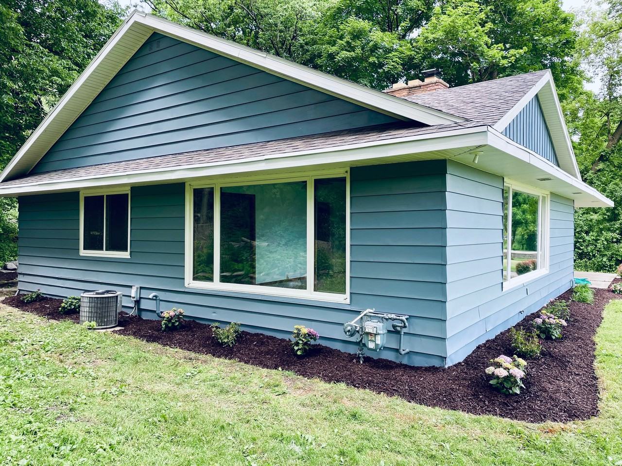 4621 W Beach Rd #NA - Photo 2 of 19