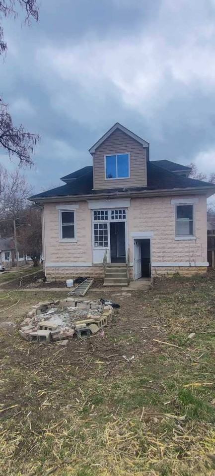 1814 Catalpa Ave #NA - Photo 2 of 20