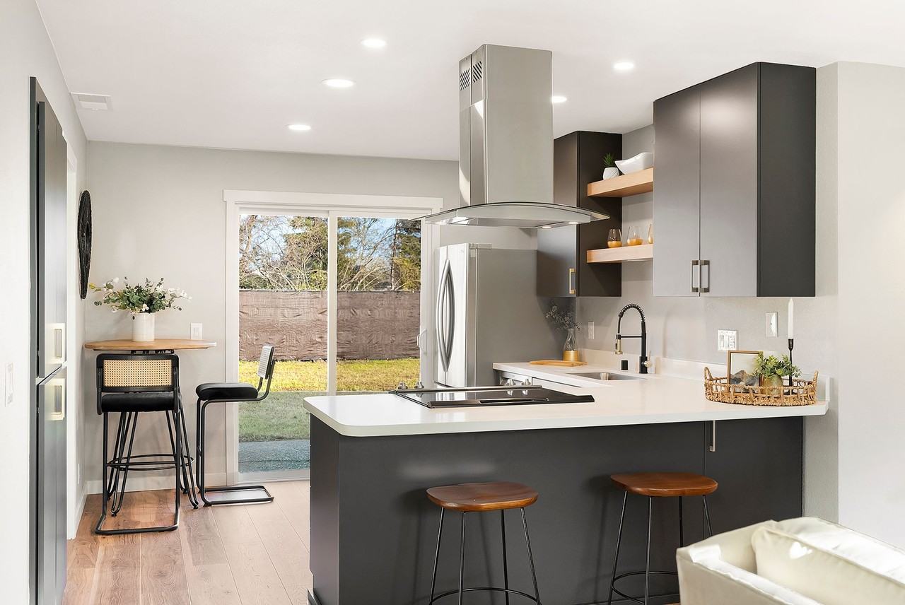 186 E Shasta Ave #6B