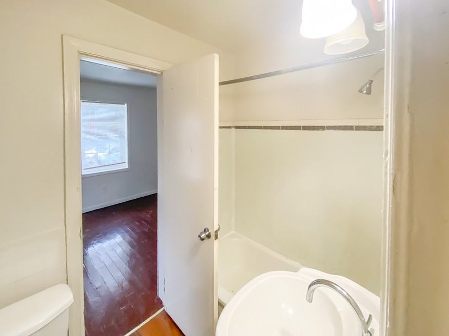 3415 Danbury Rd #NA - Photo 6 of 10