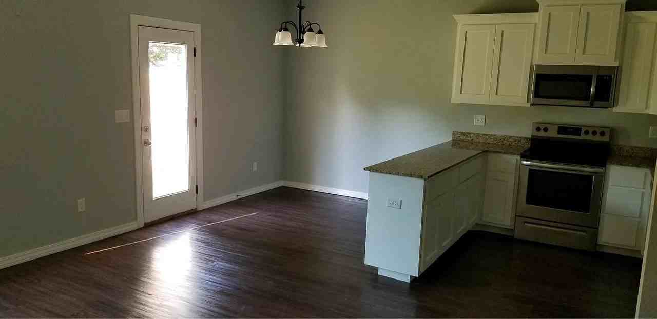 840 Baker St Nw #840 - Photo 3 of 12