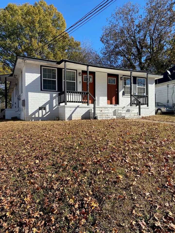 1216 W Horah St - Photo 2 of 15