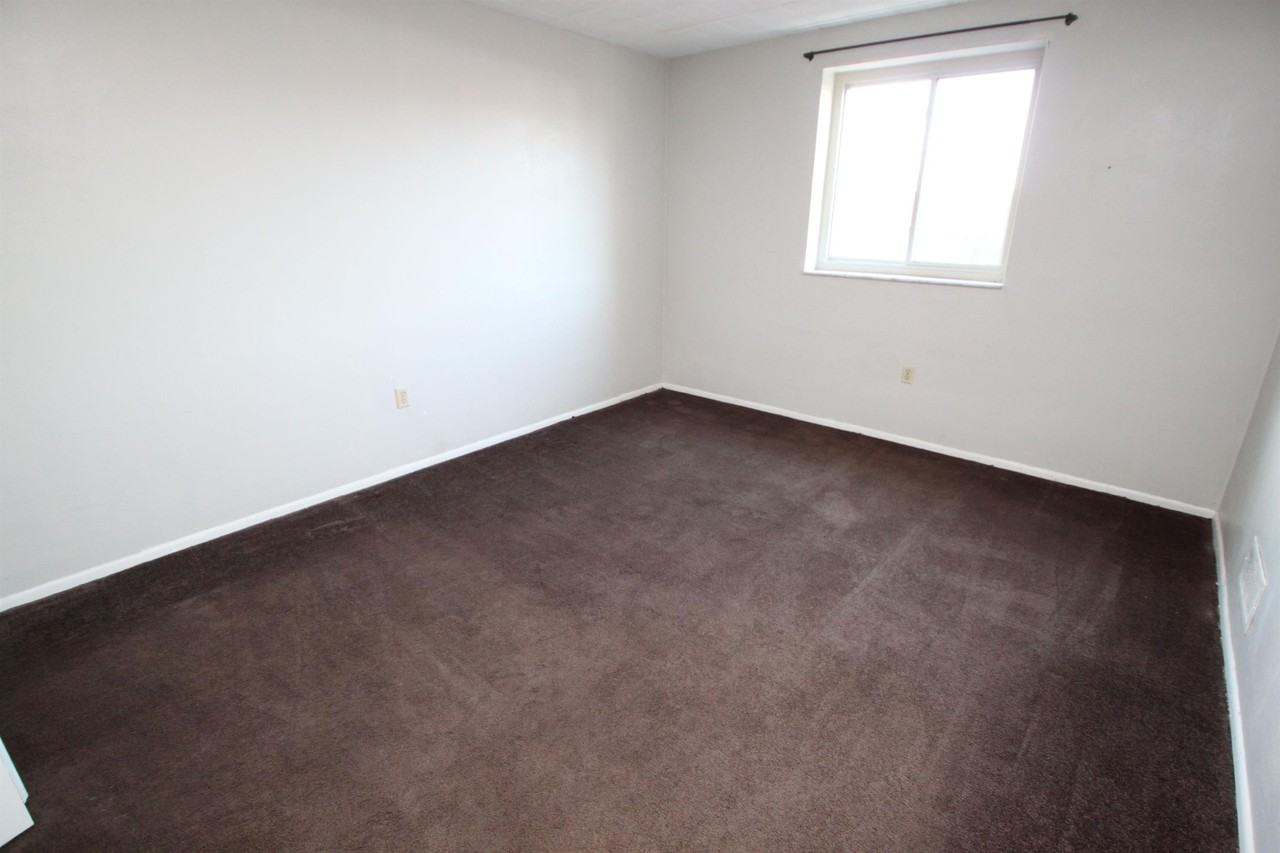 527  MONROE AVEAPT 406 #406 - Photo 4 of 7