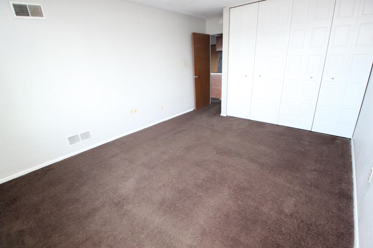 527  MONROE AVEAPT 406 #406 - Photo 5 of 7