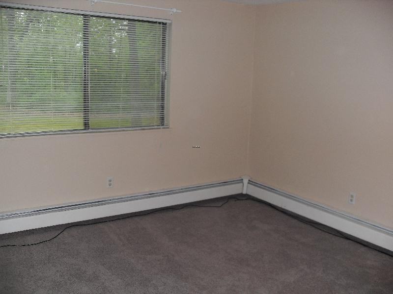 125 Whipple St 10 - Photo 2 of 4